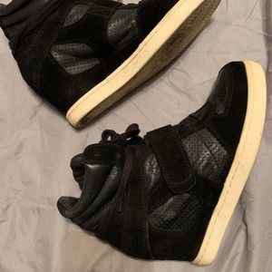 ASH Heel Sneaker! So fab! Sz 40 (fits 9 us) Black